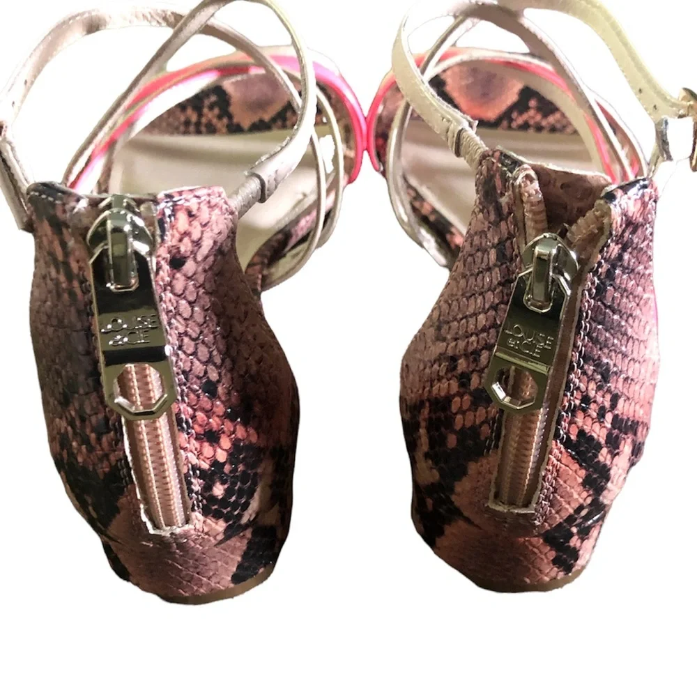 Louise et Cie NWOT Lo-eleri neon pink snakeskin sandals